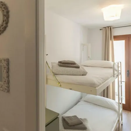 Lets Holidays Centric House With Parking Tossa de Mar